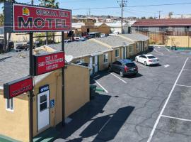 SIGNAL HILL MOTEL BEACH MOTEL, hotelli kohteessa Long Beach lähellä lentokenttää Long Beach -lentokenttä - LGB 