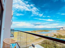 APARTASUITE LUCIA SUN SET, pet-friendly hotel sa Santa Marta