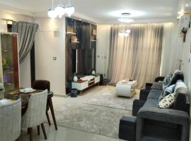 Luxury 2-Bedrooms Appartment in Madinaty, hotel in New cairo