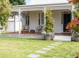 Hamptons On Selby- Barwon Heads. Family and couples beach escape