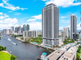 Water View Building With Pool - 5-Min Walk To The Beach - Cozy Studios, hotel di Hallandale Beach
