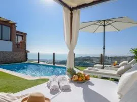 Villa Olivo Torrox by Ruralidays