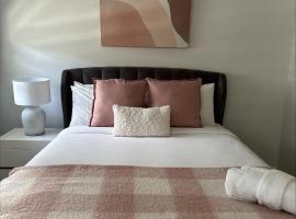 2 On Trend Condo Near Crown 1br, hotell nära Burswood Station, Perth