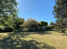 Calme et tranquillité à la campagne, vila v destinaci Charnay