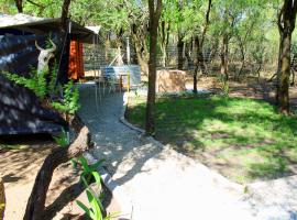 Ndlovu Tiny Home Dinokeng, aluguel de temporada em Klipdrift