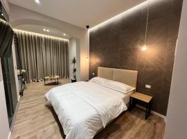 D Rooms, hotel di Tiranë