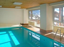 Apartment Résidence 25 by Interhome, hotel pet friendly a Champex-Lac