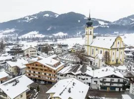 Apartment Kleines Bergblick 07 by Interhome