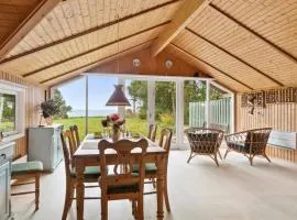Holiday Home Eyer - 20m from the sea by Interhome