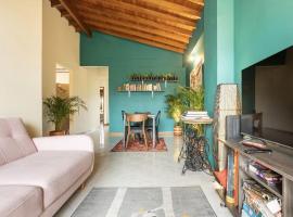 Semidouble Room at Medellín's Best Location, hotell i Envigado