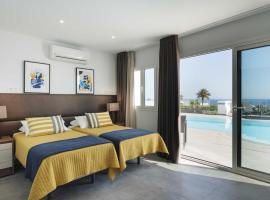 Luxury Los Mojones Villa Stunning Seaviews Large Terraces & Private Pool, Hotel in Tías