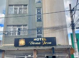 HOTEL DONA JOSA, hotel dengan parkir di Carmo do Cajuru