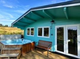 Glenariff Forest Pine Cabin, hotel in Glenariff