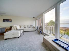 Lakeside Retreat in Dewittville with Pool Access!, Hotel in Mayville