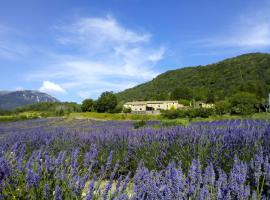 Auberge de Miélandre, hotell med parkeringsplass i Teyssières