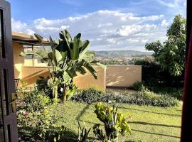 Viesnīca ar autostāvvietu Nature Lover's Private Flat pilsētā Kigali