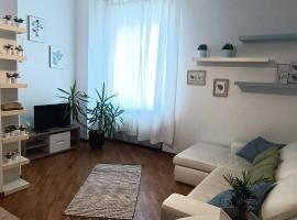 Loving My Rooms 2 - delizioso appartamento in centro, apartamento en Gorizia