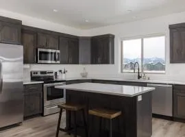 234 Abby Loop, Victor, ID - Trail Creek View Townhome