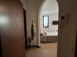 AleGio Home, cheap hotel in Zelo Buon Persico