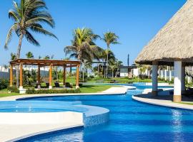 Acapulco diamante, club de playa privado, canchas pádel para 8 huéspedes, hotel in Acapulco