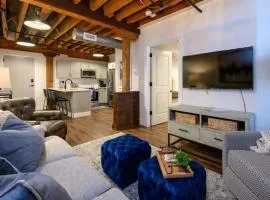 Regal Retreat in Nashville Pool Gym Free Parking