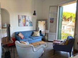 Gorgeous apartment superbly located in old town, appartamento a Collioure