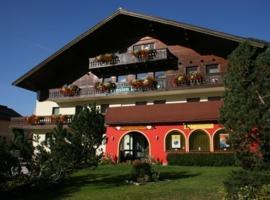 Pension Edelweiss, hotel a Sankt Martin am Tennengebirge
