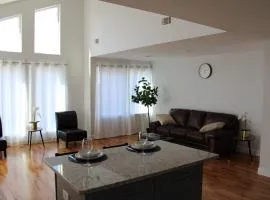 Cozy & Deluxe Apartment - EZ Access to NYC