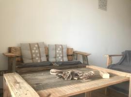 T2 superbe vue Mer / Sauna IR / détente wood zen, hotel v destinaci Saint-Benoît