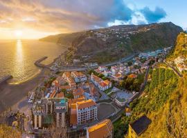 Neves GuestLoft by Madeira Holiday Rentals, Hotel in Ribeira Brava