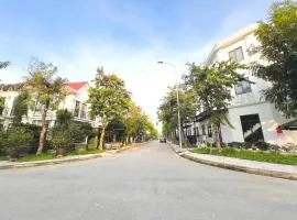 Căn nhà 4 phòng ngủ, khu đô thị Royal Park - Kempi Home