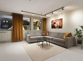 ARCTIC HOMES - Downtown Penthouse
