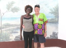 Chez Fatou et Saladin, acomoda&ccedil;&atilde;o com cozinha em Diana