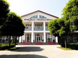 Hotel Grand Aristocrate, Hotel in Dubovtsy