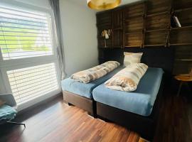 Schöne Doppelzimmer in Mandach, hotel v destinaci Böttstein