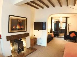 King St Cosy - wood stove & ice maker, Ferienwohnung in Loughborough