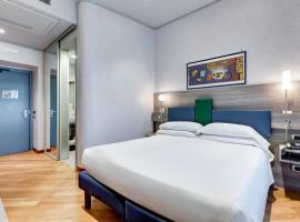 Best Western Plus Hotel Plaza, hotel v Neaplju