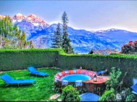 Villa Panoramica - 200Mq - SPA - Giardino Privato - 0039-34893-66818, hotel in Aosta