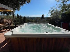 Intero Appartamento con Private Pool e Jacuzzi Podere Settefrati, villa in Montaione