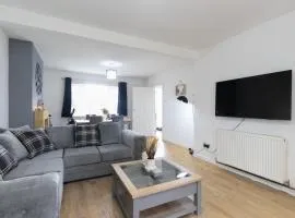 3 Bedroom Home with Private Driveway