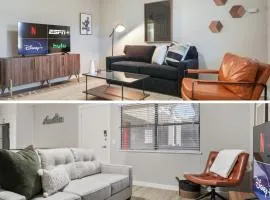 Spacious 2 Apt Combo Sleeps 12 Pool and Pets