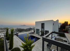 Villa Aylinda with private heated Pool, cabana o cottage a Bodrum