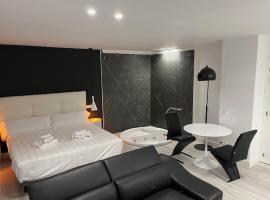 H. Pelayo Autocheck-In Suites con Jacuzzi, hotell i Noja