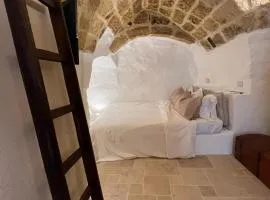 LA SEGRETA DEL CASTELLO, Private Access