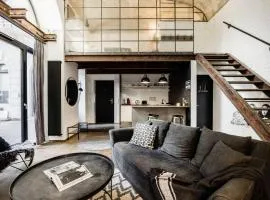 One of a kind, Super Central condo with Patio