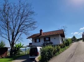 Marinčeva zidanica, hotel di Črnomelj