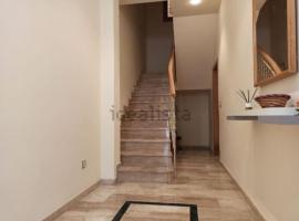 Vivienda Planta Baja, икономичен хотел в Algemesí