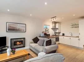 Park Place Court - Close to Beach with Parking