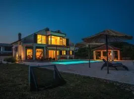 Luxury villa with a swimming pool Vrpolje, Sibenik - 21843