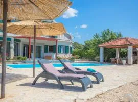 Luxury villa with a swimming pool Vrpolje, Sibenik - 21843